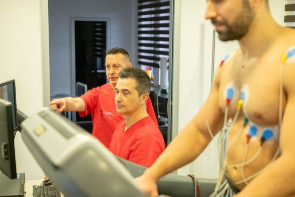 Medicina dello sport - 3 - Emotion - Care&Wellness Medicina dello sport - 2 - Emotion - Care&Wellness